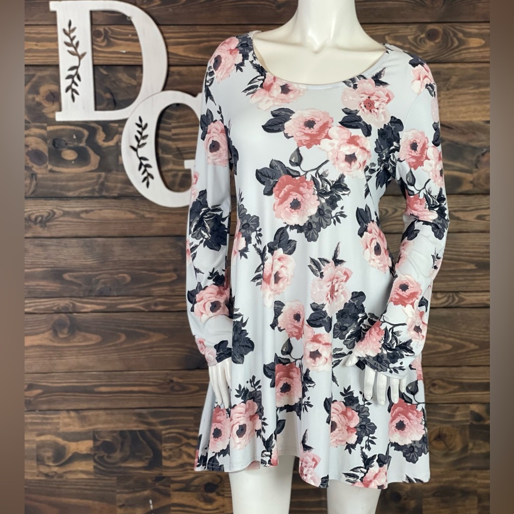 Rue21‎ | Floral Rose Flower Long Sleeve Swing Mini Dress Blush Pink Baby Blue